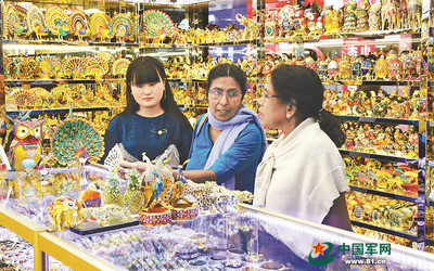 在"一帶一路"沿線(xiàn)國(guó)家叫響中國(guó)品牌,老板們很拼 - 中國(guó)軍網(wǎng)