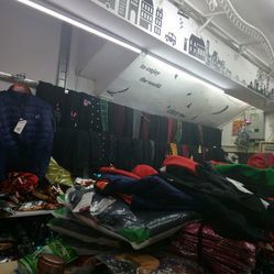 西湖服裝(小商品)批發(fā)城(百勝批發(fā))電話(huà), 地址, 價(jià)格, 營(yíng)業(yè)時(shí)間(圖)-服飾鞋包-東莞購(gòu)物-大眾點(diǎn)評(píng)網(wǎng)